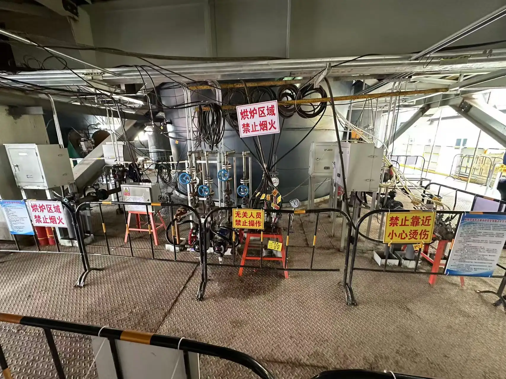 锅炉烘炉项目现场管路连接细节